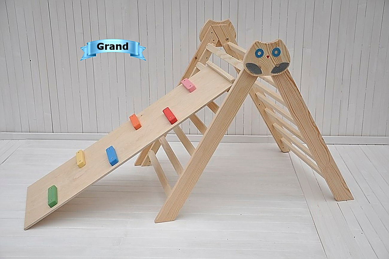 Le triangle d’escalade pliable permettent aux enfants de développer leur motricité et de pratiquer une activité physique en intérieur dans sécurisé