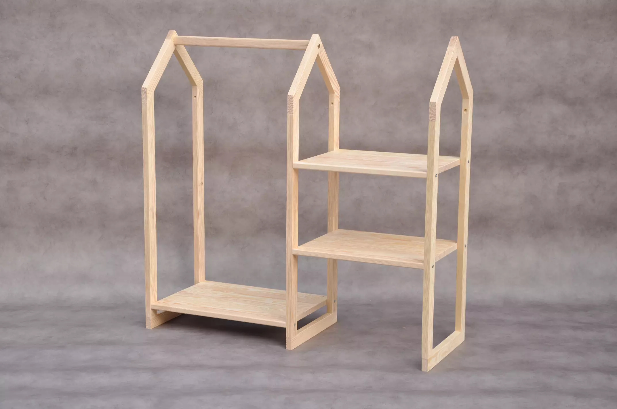 Porte-vêtements pour bébé Maison armoire enfant en bois de Barin Toys à petits prix.